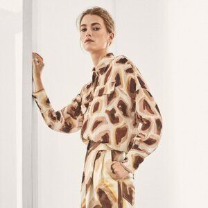 Massimo Dutti Limited Edition Silk Giraffe Print Blouse Sz 4